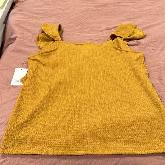 NWT. One West mustard ruffle tank, petite medium. - Picture 4 of 5